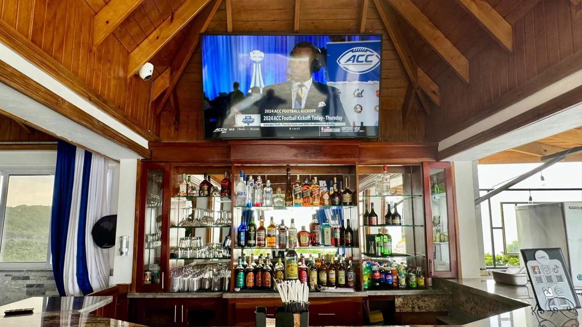 Hospitality Expert Bts 8 - Pool Beach & Bar Montego Bay 0*,