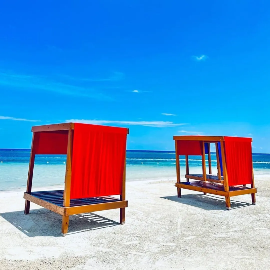 Hospitality Expert Bts 8 - Pool Beach & Bar Montego Bay
