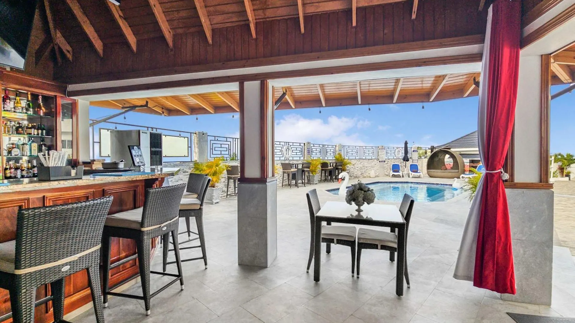Inn Hospitality Expert Bts 8 - Pool Beach & Bar Montego Bay