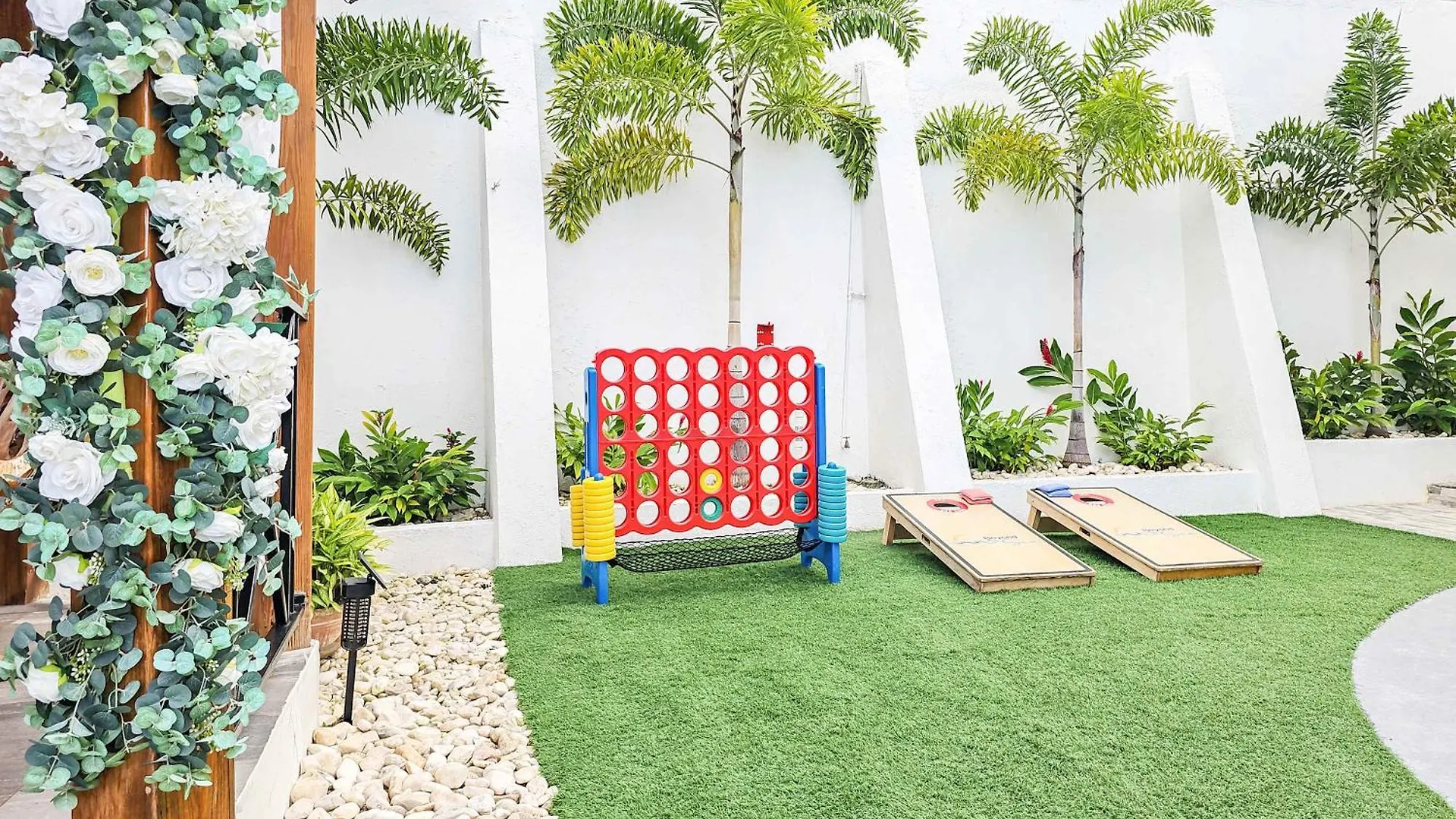Zajazd Hospitality Expert Bts 8 - Pool Beach & Bar Montego Bay Jamajka